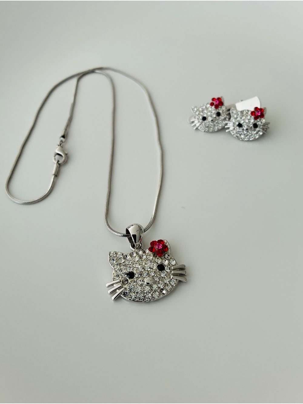 Hello Kitty Silver & Pink Crystal Necklace and Broach + Hair Clip